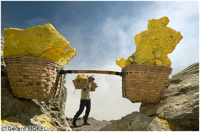31 kawah ijen