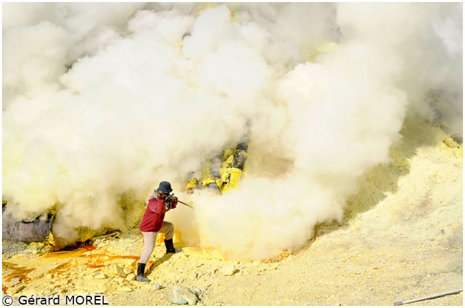 11 kawah ijen morel